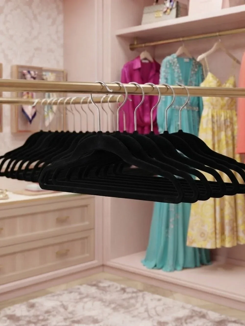 Lot of 20 Black Velvet Lux Hangers - NWOT
